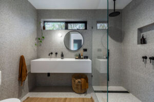 RYE_JOB_bathroomv