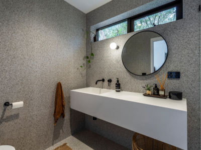 The Best Fixtures and Fittings for a Modern Luxury Bathroom